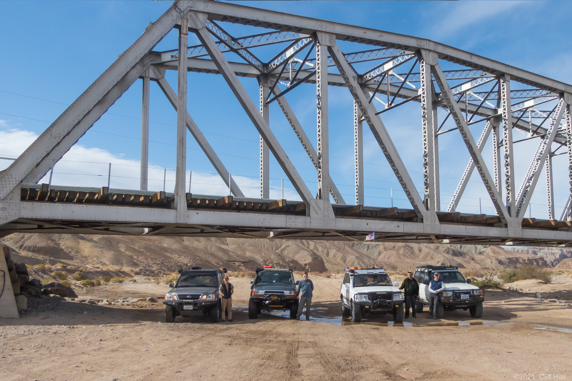Land Cruiser pose in the Mojave River. Duc, Ben, Cliff & Don